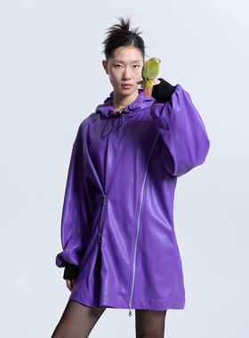 LEDIM WANG 设计感连帽皮连衣裙pu皮防风防水保暖不规则设计时尚