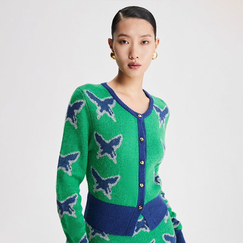 LEDIM WANG 秋冬季新款蝴蝶撞色短款毛衣女时尚设计感毛衣外套