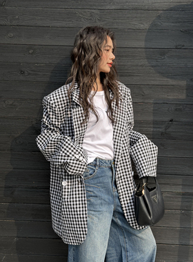 LEDIM WANG学院风黑白格纹阔版西服外套女休闲气质高级2026春新款