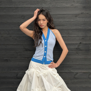 学院风纯羊毛上衣 新款 LEDIM WANGV领蓝白条纹挂脖马甲女2026春季