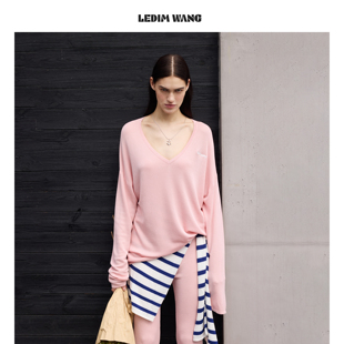 樱花粉柔软薄款 LEDIM 2026春夏新款 套装 WANG慵懒风醋酸棉V领时尚
