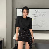 陈瑶同款 LEDIM WANG直角肩扭结T恤女夏短袖 圆领修身 黑色上衣