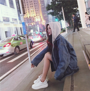 春秋季新款oversize明星同款机场bf港风情侣装宽松连帽牛仔外套女