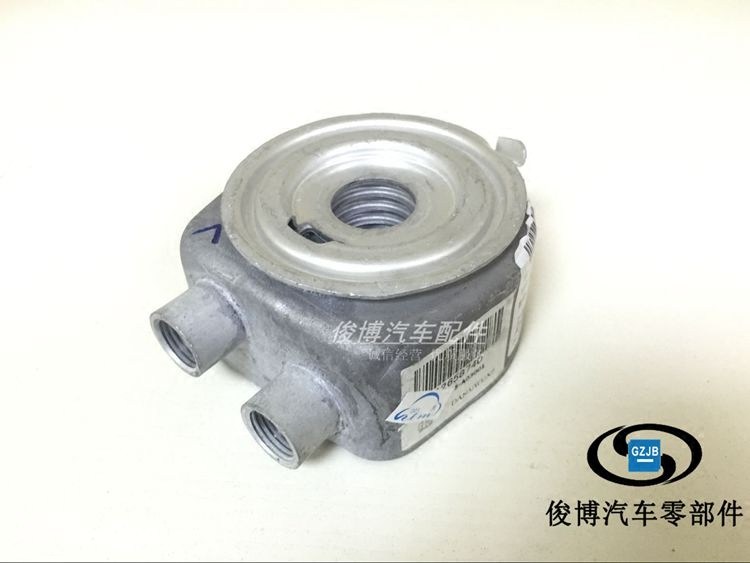 适用于别克昂科威XTS ATS XT5 CT6 ATS变速箱机油散热器总成