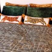 高档 Pom抱橘皮老虎流苏羊现毛钩织腰枕靠垫 纽约下城园进口Pom公