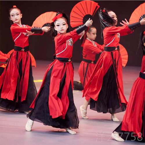 高档儿成童年表吟演服雪龙国潮少古风舞蹈服中国风扇子舞壮志年行