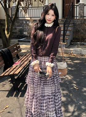 陈六六CHENLIULIU【恋爱降临】温柔甜美韩系针织上衣气质格子半裙