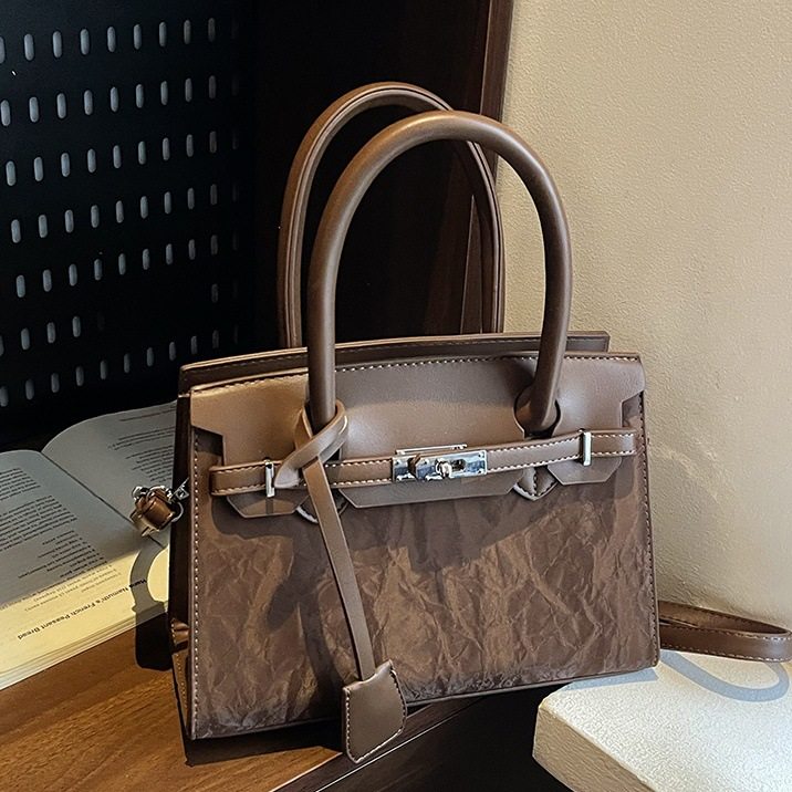 热销女包高级感手提包2025新款复古通勤单肩托特包大容量斜挎包,箱包皮具/热销女包/男包,托特包,淘宝优惠券,粉丝福利购,淘宝优惠卷