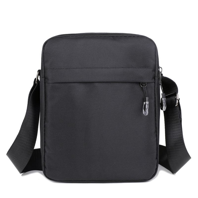 新款男女同款包斜挎包黑色休闲单肩包多功能旅行小背包百搭斜挎包