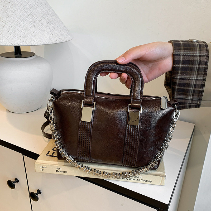 跨境斜挎包包女2026潮时尚气质翅膀包韩版百搭手提包上班通勤女包