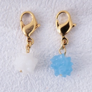 日本Nanaco plus+real candy蓝色白色金平糖拉链扣包挂件