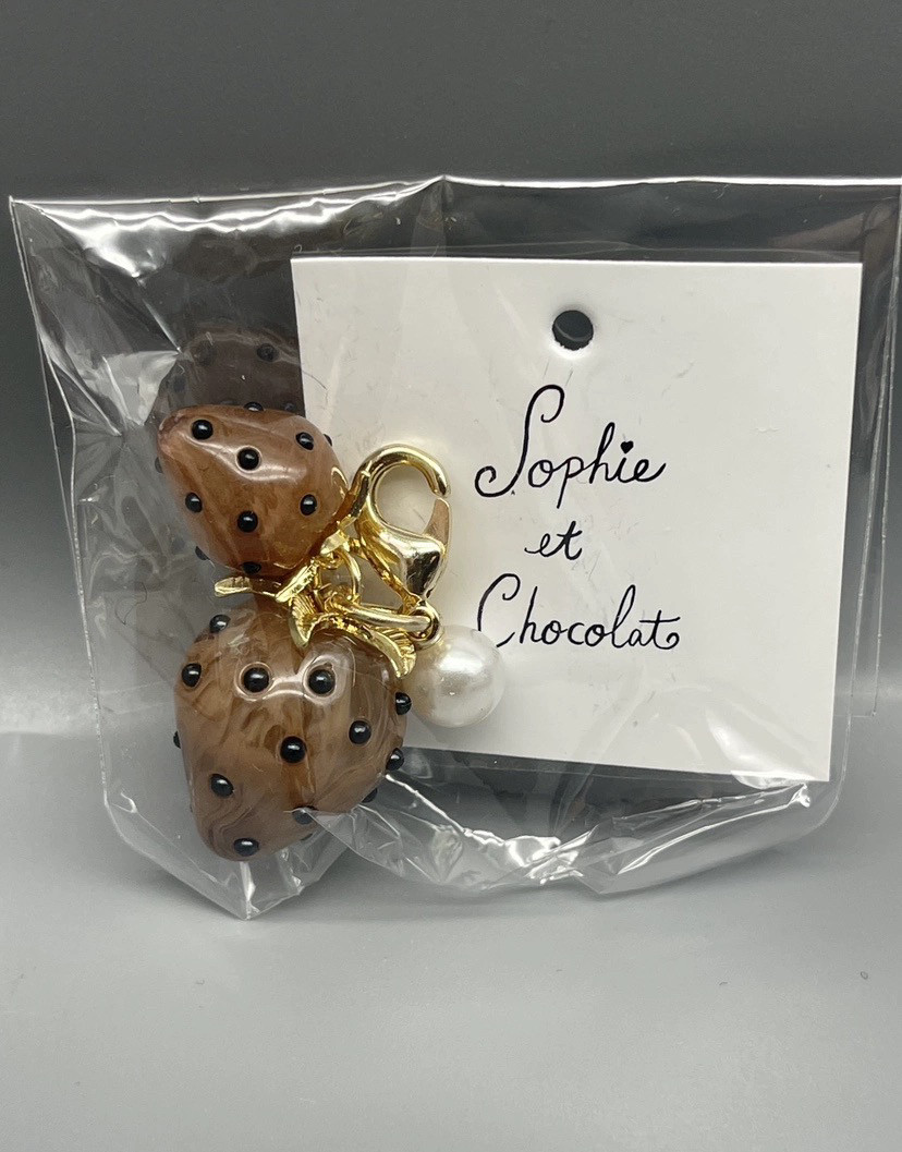 日本curly卷发女孩sophie et chocolat棕色大草莓中草莓拉链扣