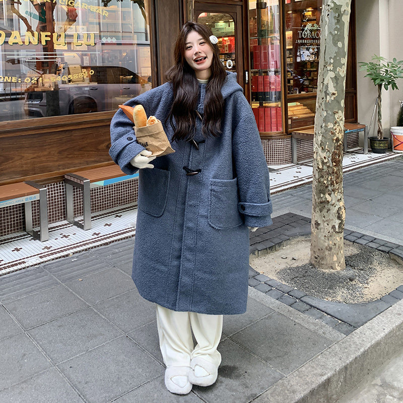 现货2025冬季新款牛角扣连帽大衣浙宝300/8902/P195控278,女装毛呢外套,郎佰婉