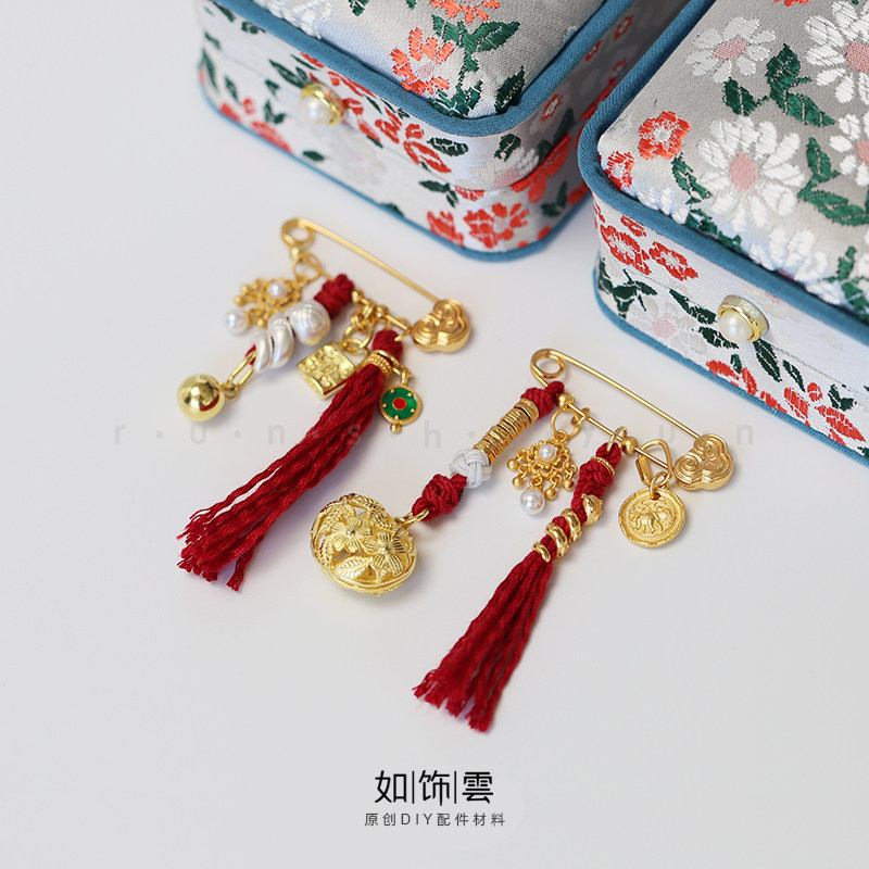 如饰 镂空如意梅花卷蛇别针 925银镀金女胸针压惊平安胸花吊饰 HS