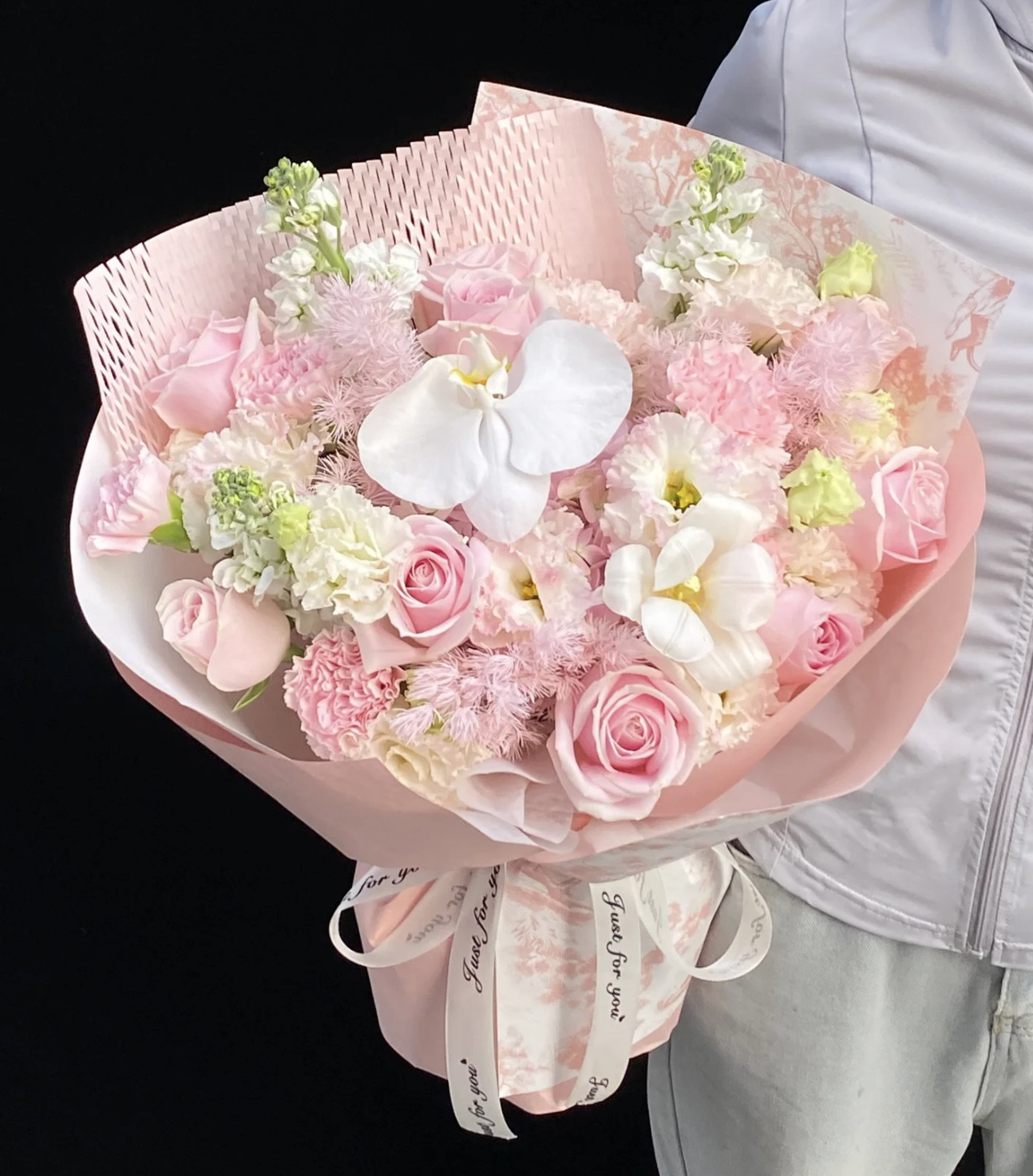 北京鲜花粉玫瑰粉色康乃馨郁金香鲜花速递(同城)