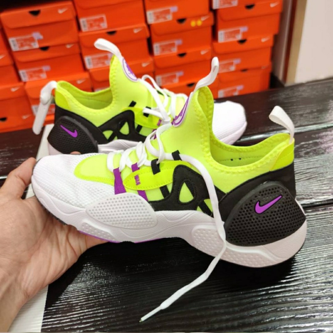 nike耐克 男子华莱士复古减震网面透气运动休闲跑步鞋 ao1697-403
