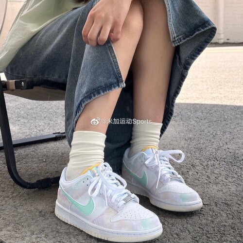 Nike耐克DunkLow腰果花女子板鞋