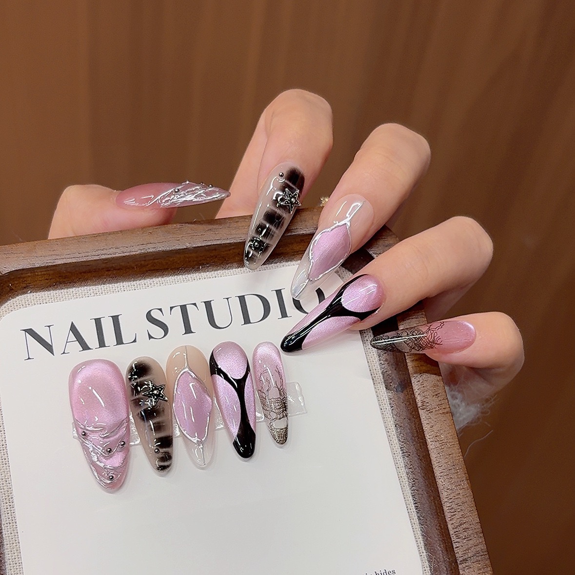 纯手工幻紫高级紫色猫眼长款线条鳄鱼纹酷辣甜辣设计感金属穿戴甲