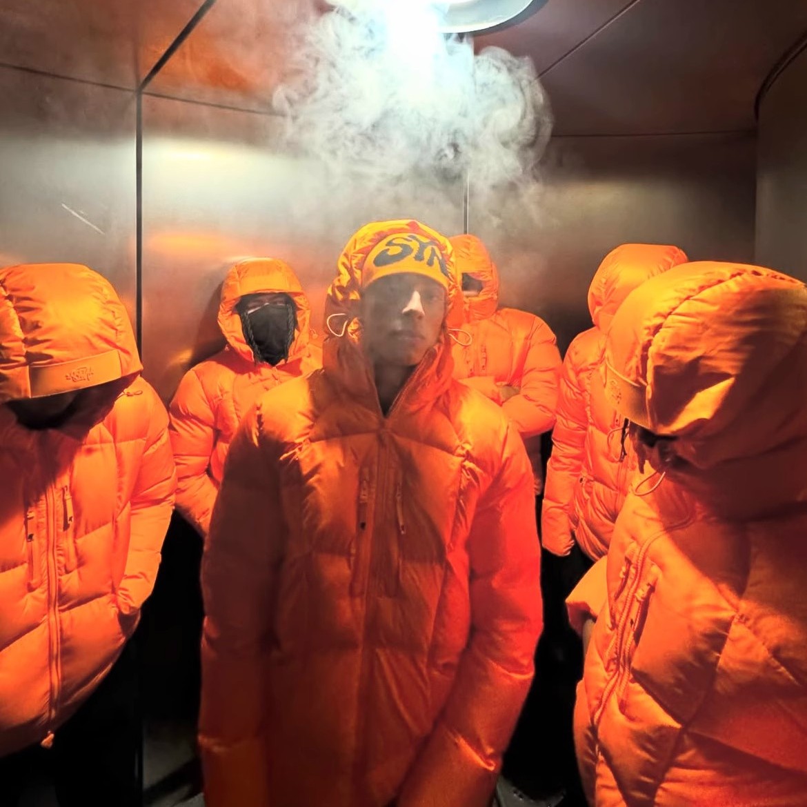 Synaworld羽绒服外套保暖欧美明星Cench同款UKDRIPDRILL嘻哈街头