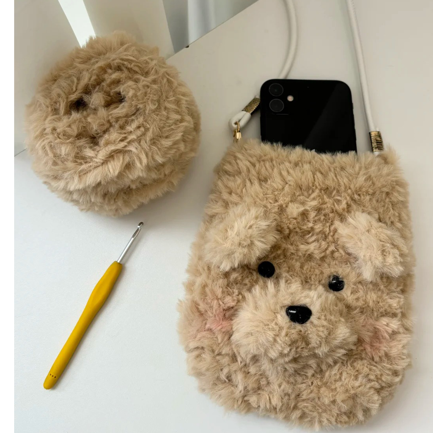 毛茸茸小狗手机斜挎包手工钩织毛线可爱玩偶包包送朋友DIY材料包