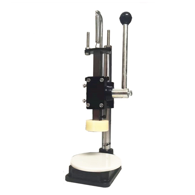 Small manual dispensing perfume bottle capping machine sealing machine sub-packaging middle sleeve spray head manual capping machine