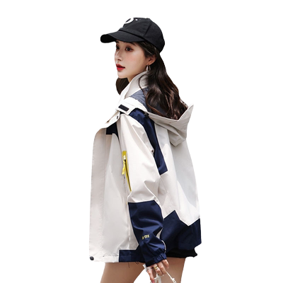 高端冲锋衣女时尚带内胆春秋防水