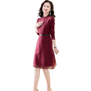 红色连衣裙40岁女人时尚穿搭洋气妈妈春装新款配大衣内搭毛衣裙子