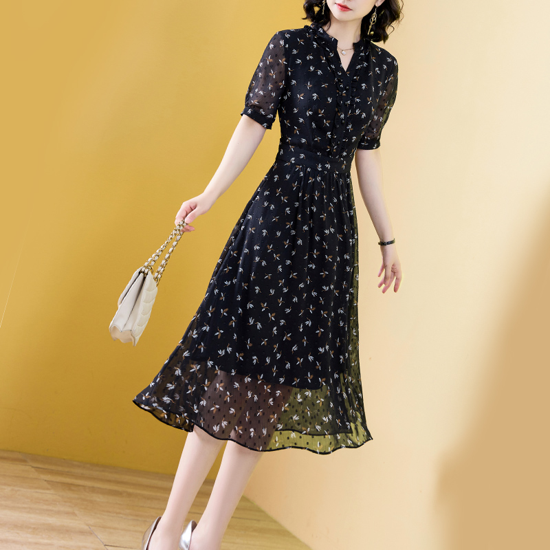 微胖妈妈a字连衣裙2024夏季新款40岁木耳边雪纺收腰显瘦女装裙子