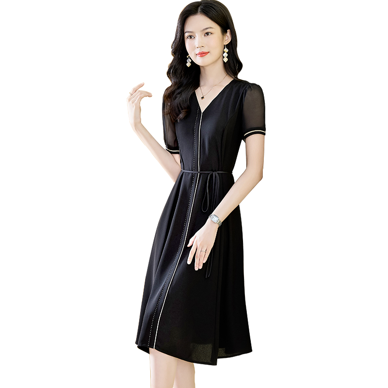 妈妈洋气连衣裙女 宽松V领夏季2025新款短袖百搭显瘦气质女装裙子