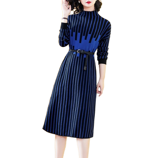 针织连衣裙女秋冬中长款宽松套头2025年新款半高领奢华条纹毛衣裙