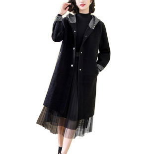 易美初大衣女冬季中长款赫本风2025年新款黑白格子黑色妈妈风衣