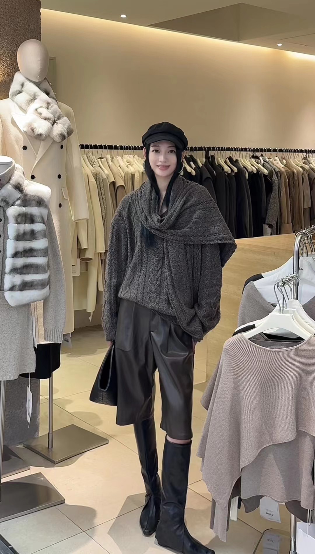 MOLS针织上衣+围巾2025冬季新款韩宽松显瘦百搭毛衣外套女V领上衣