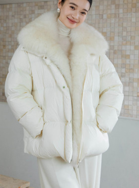 ES MODISH-搭纯色中长款保暖羽绒服外套(配可拆卸狐狸毛领)JK4245