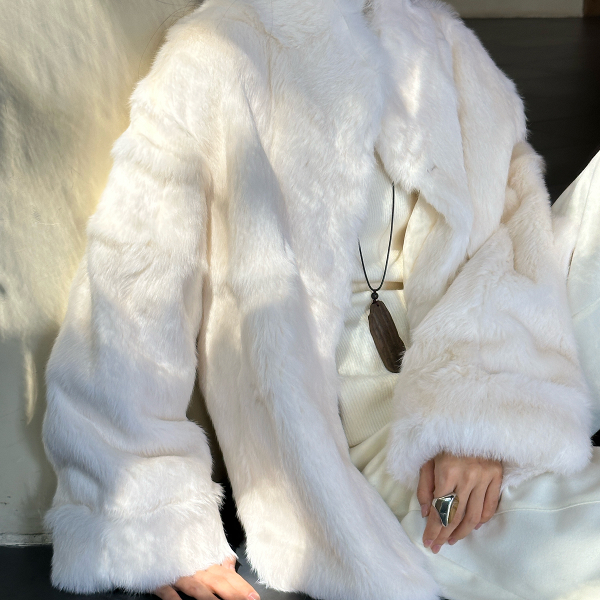 CHILL STITCH家 中古真毛短款立领修身舒适保暖兔毛皮草外套