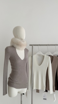 INSTANT2025秋冬新款韩版小众花边v领长袖针织衫修身打底衫上衣