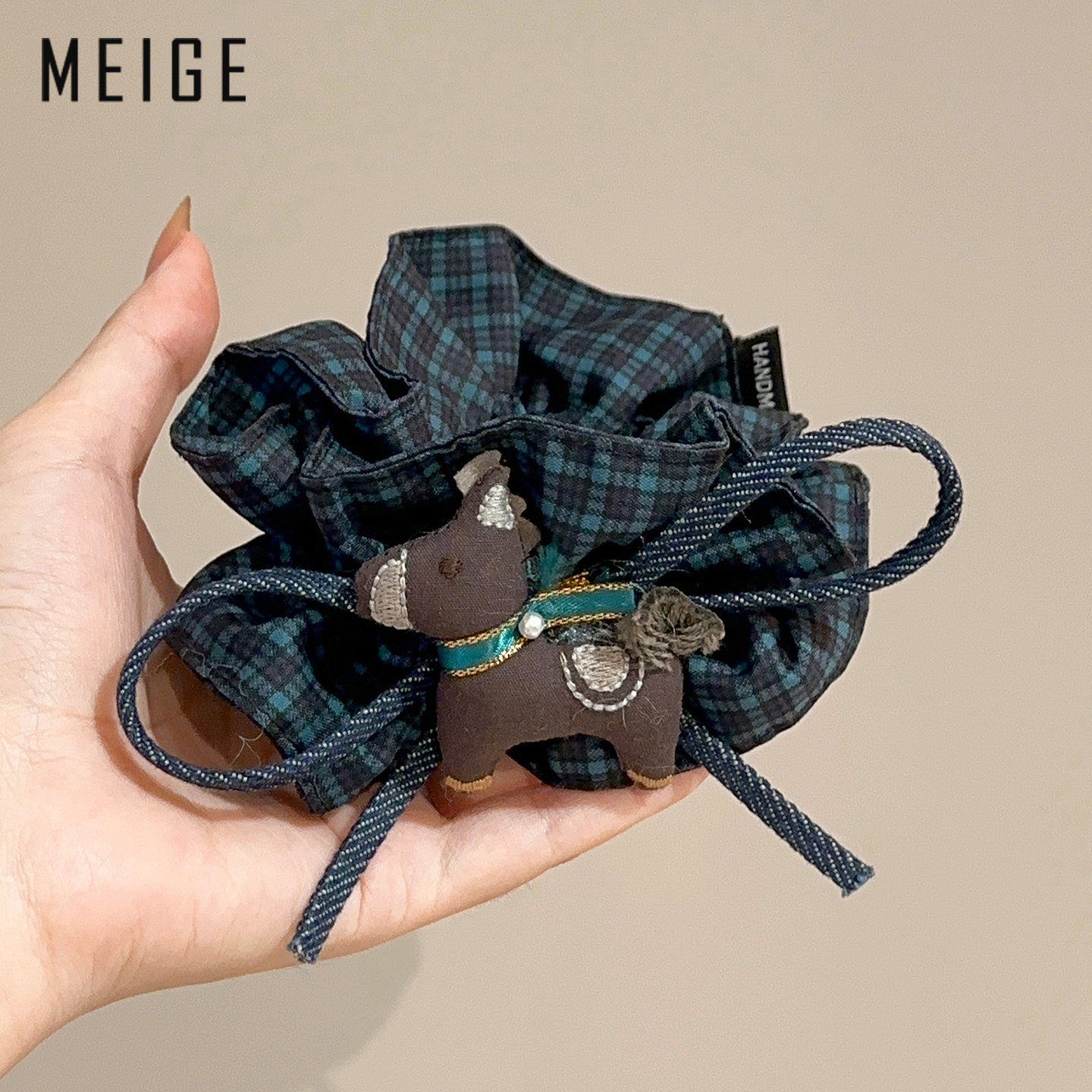 格纹布艺小马蝴蝶结大肠发圈女高级感洋气时尚皮筋丸子头头花发绳