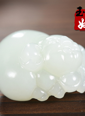 新疆天然和田玉/一级白密度过灯羊脂玉/生肖猪/吊坠/把件/27.69克