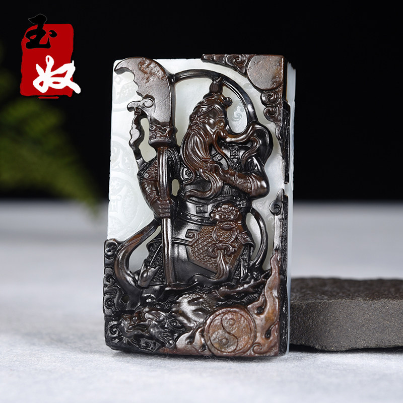 俄罗斯天然灰皮料三色油皮和田玉/武圣关公平安牌/吊坠/把件/挂摆