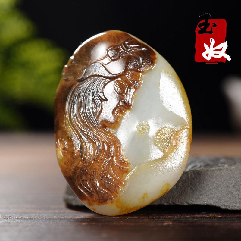 新疆玉龙河天然枣红洒金皮籽料/独籽和田玉/遇贵人/美女/吊坠