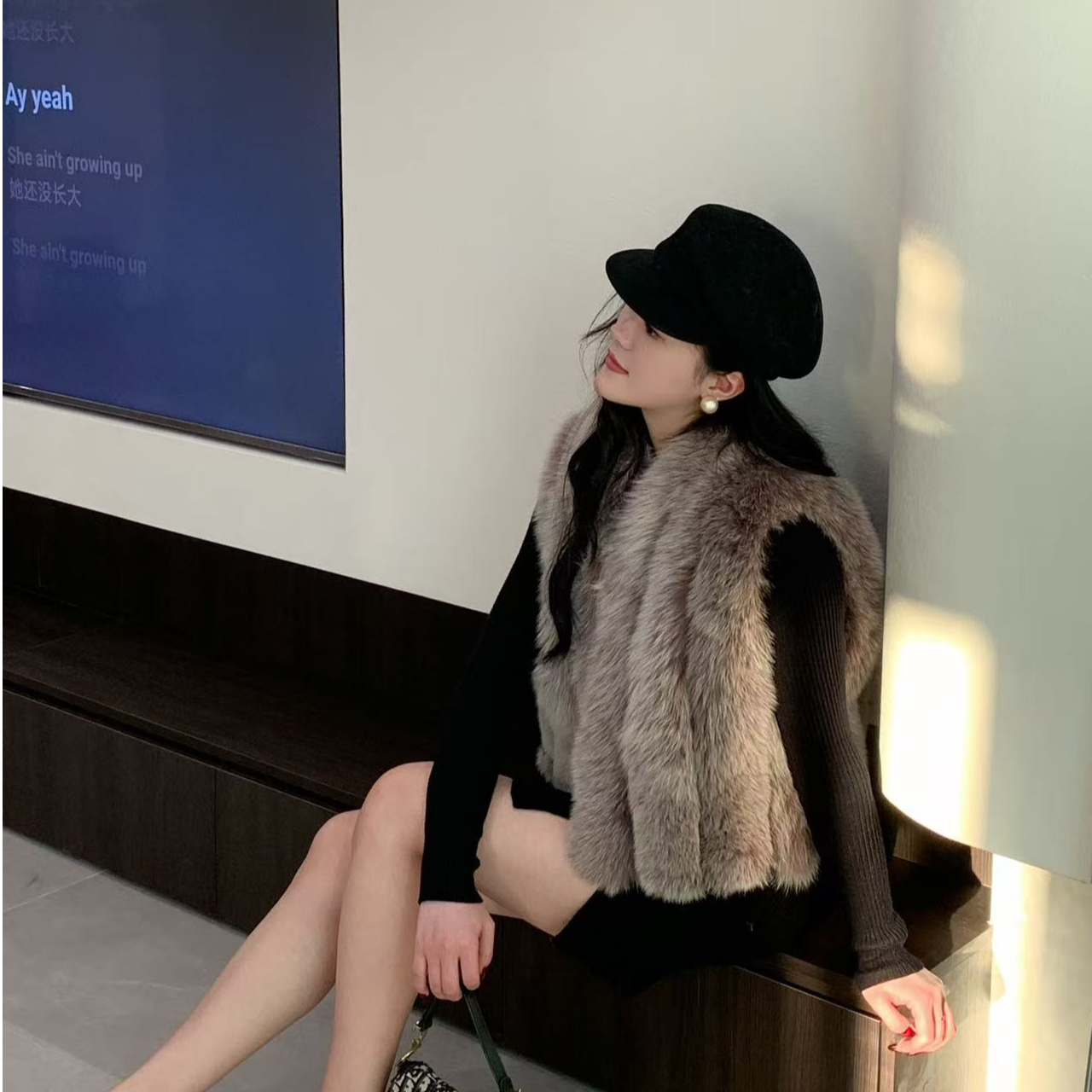 【法式名媛】新款整皮狐狸毛 小V领竖条马甲皮草外套 DD