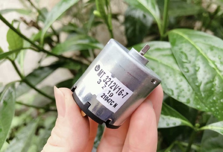 精品好用全新CR095ASAL12V直流气泵电机静音带碳刷按摩座椅马达