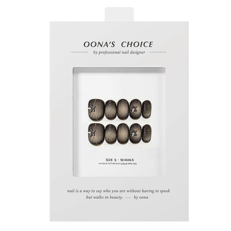 黑色系磨砂质感华子钻美甲穿戴甲