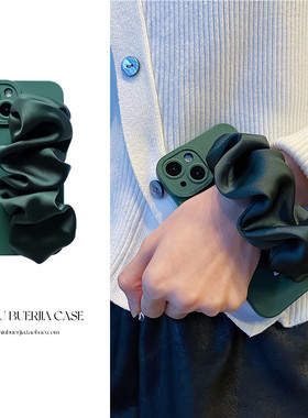 高级感苍岭绿弹力褶皱腕带适用oppoReno14手机壳8pro+防摔13松紧12皮筋11软15创意Findx9/7女x8ultra丝绸x8s+