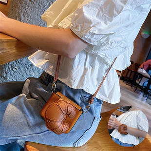 摩托罗拉Razr60 5折叠屏w25防摔适用小米mixflip2保护套个性 50女 牛角包斜挎腕带适用三星zflip7手机壳6 个性