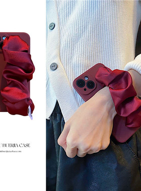 新年高级酒红色丝绸弹力腕带适用iphone15手机壳14plus苹果13promax真丝大肠圈12mini软17保护套11防摔16女xs