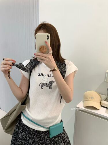 ACME PRETTY韩版夏小狗印花圆领短袖T恤女修身百搭上衣配披肩w571