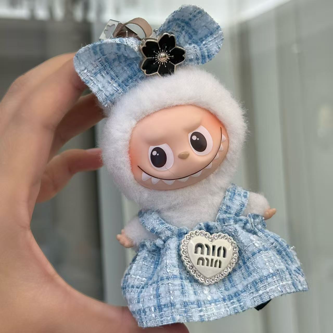 拉布布4四代mini版10cm娃衣Labubu小香风miu系多巴胺蝴蝶结裙子