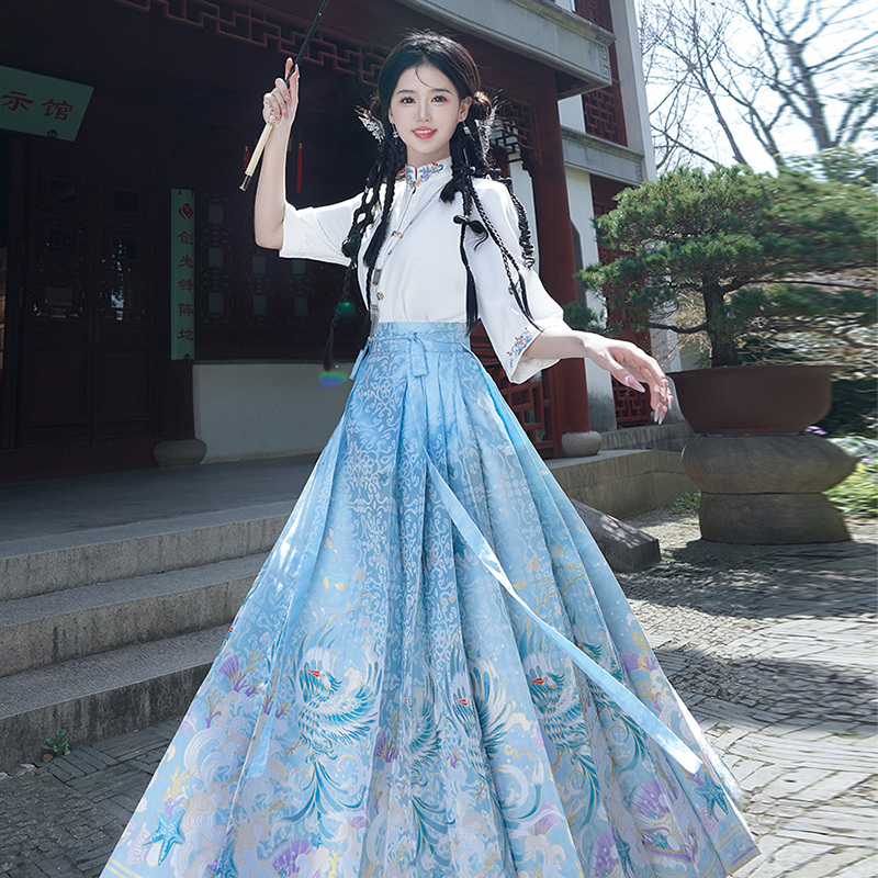 实拍新中式2024夏款简约立领短袖上衣一片式重工织金马面裙套装