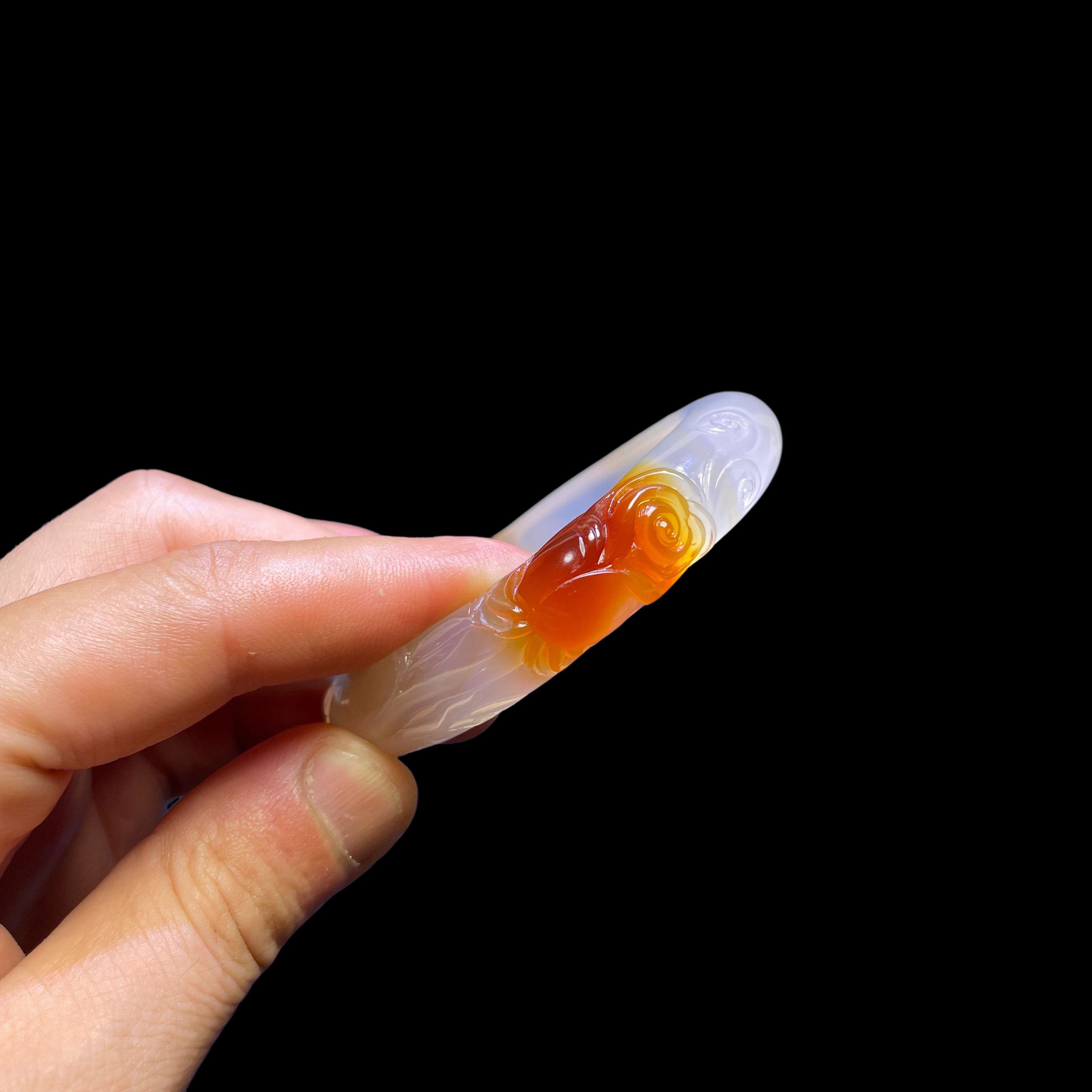 天然玛瑙俏色巧雕花开富贵玫瑰花手环手镯送女友正品无染色