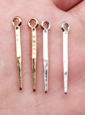 20个/包 29x2.5mm 多色锌合金材质 尖锥子吊坠 ABD-C16296